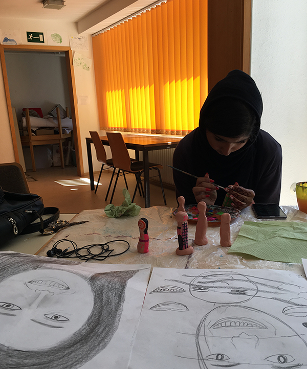 <p><strong>Räume der Oranier-Gedächtiniskirche in Wiesbaden-Biebrich ·</strong> wöchentliches Kunstprojekt am Nachmittag</p>